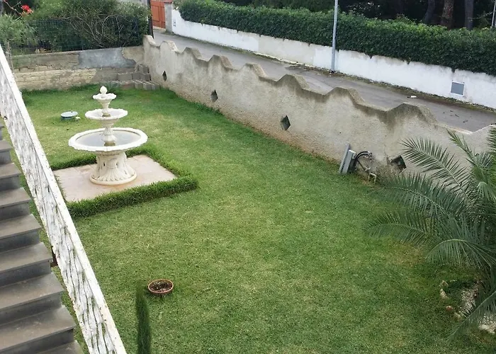 Daniela E Rebecca Сasa de vacaciones Fontane Bianche